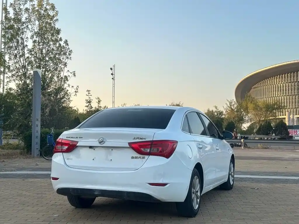 Buick Excelle — миниатюра 4