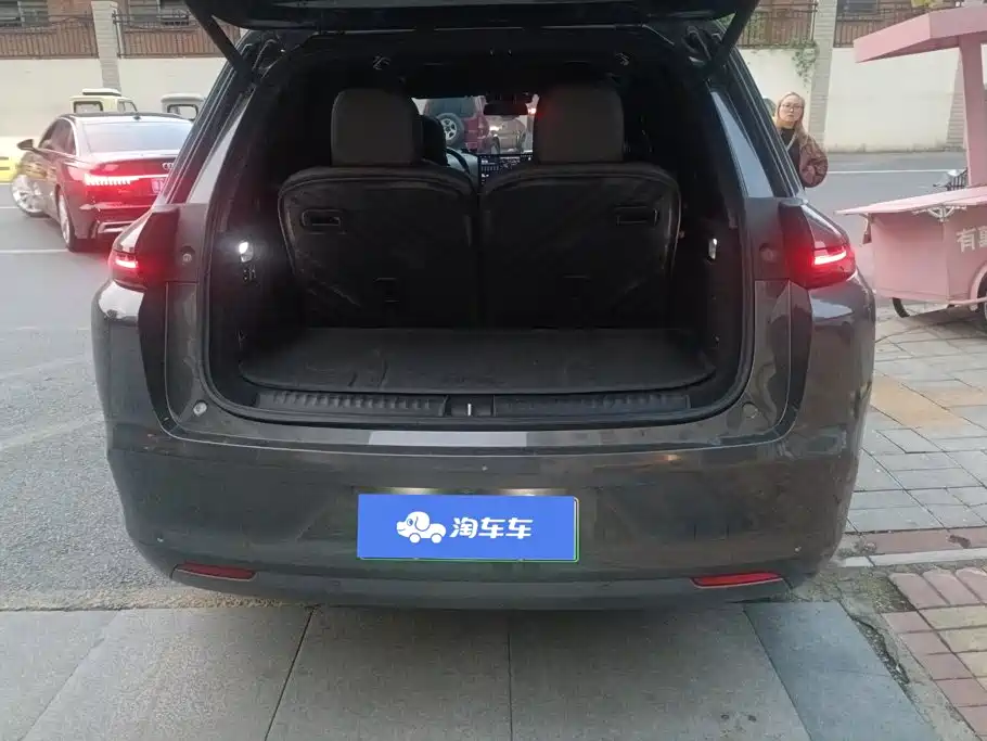 Li Auto Li L8 — миниатюра 4