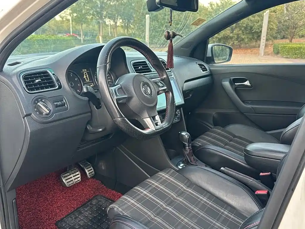 Volkswagen Polo — миниатюра 8