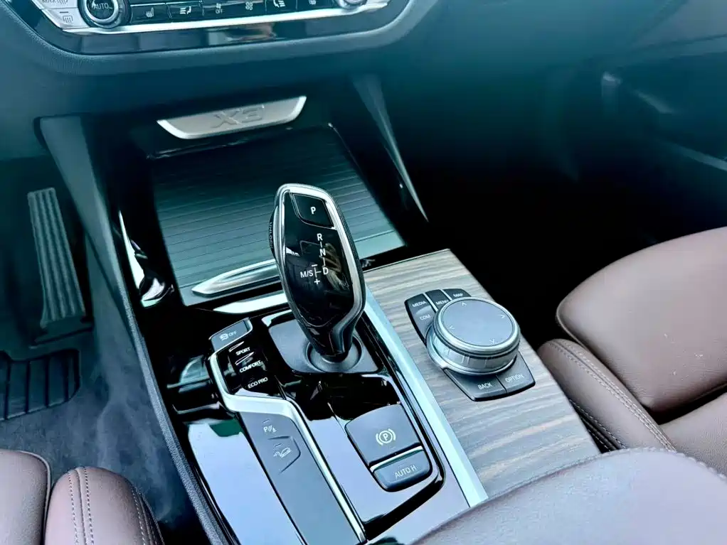 BMW X3 — миниатюра 7
