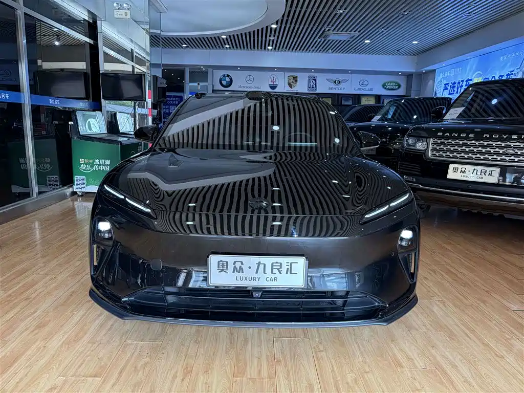 NIO ET5T — миниатюра 2