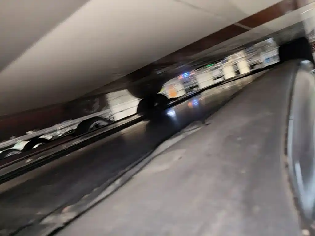 Tesla Model 3 — миниатюра 22