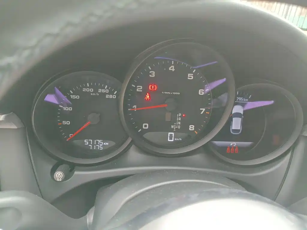 Porsche Macan — миниатюра 12