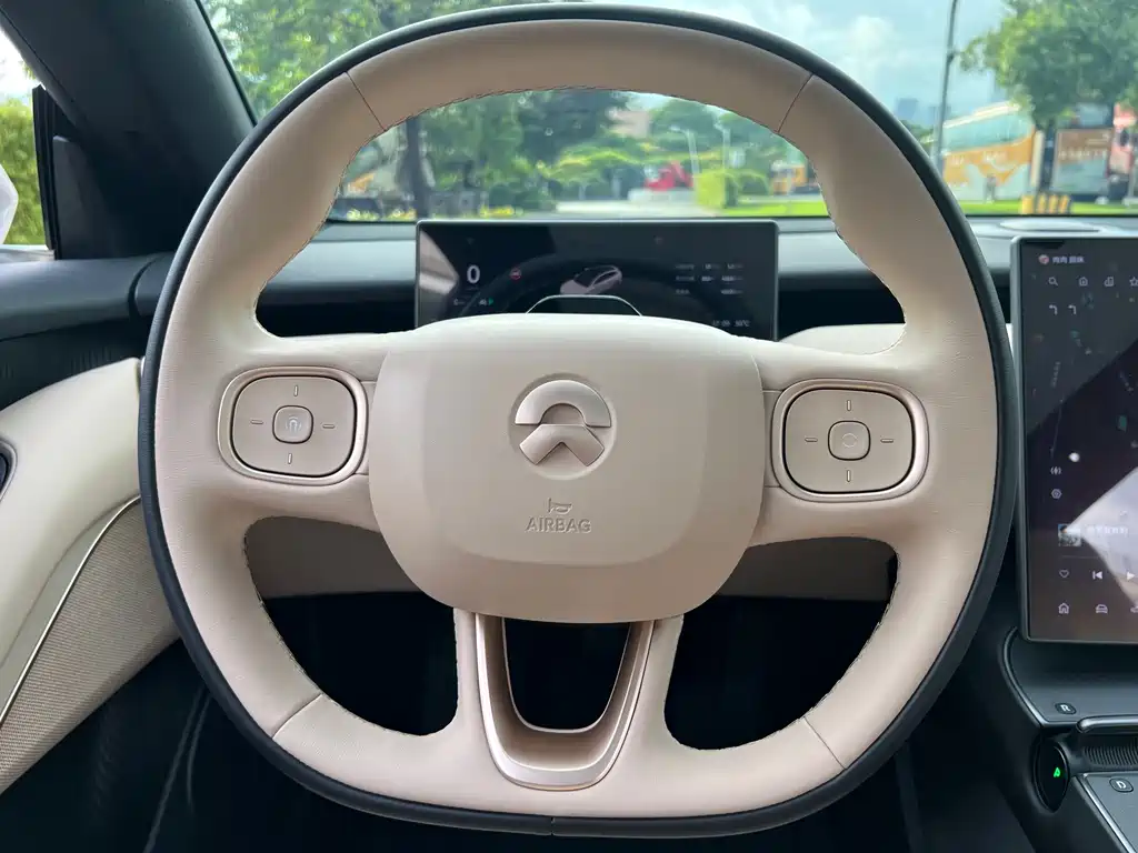NIO ET5T — миниатюра 11