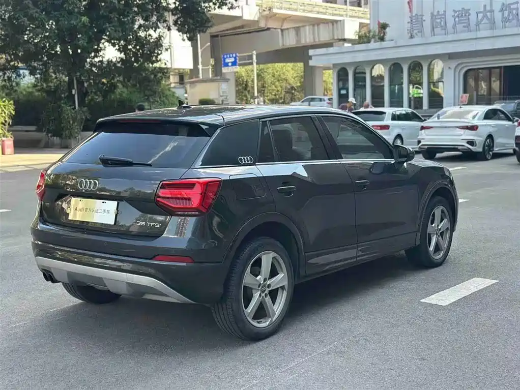Audi Q2L — миниатюра 6