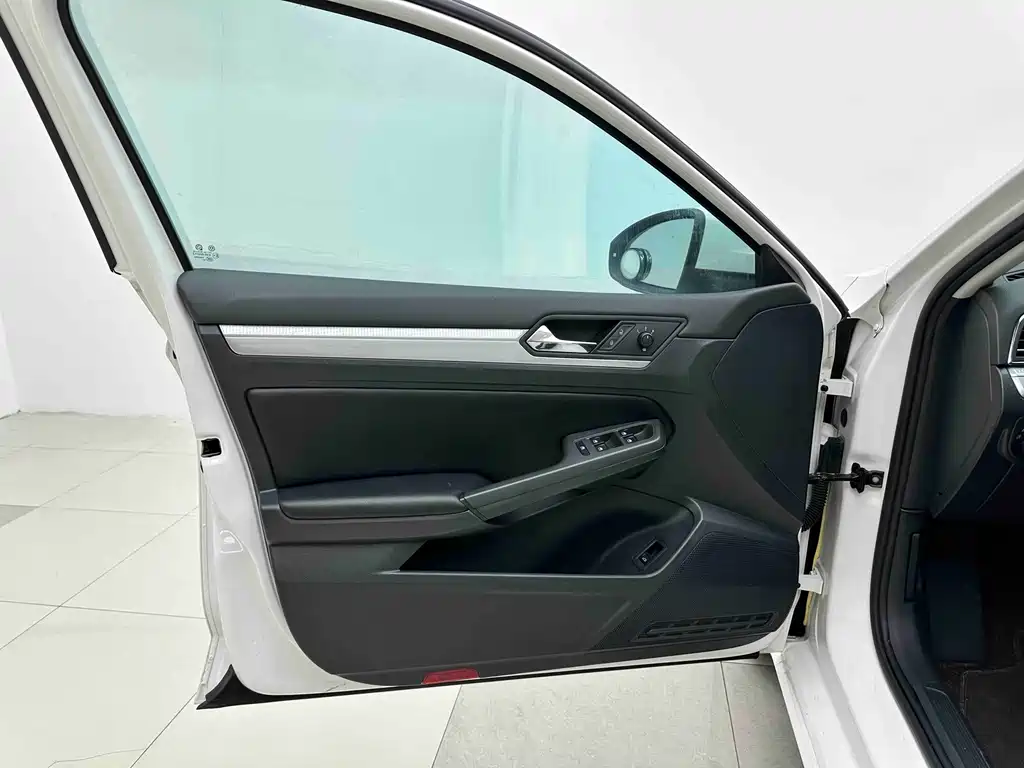 Volkswagen Lamando — миниатюра 7