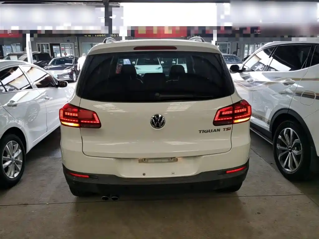 Volkswagen Tiguan 2015 1.8TSI AT Comfort