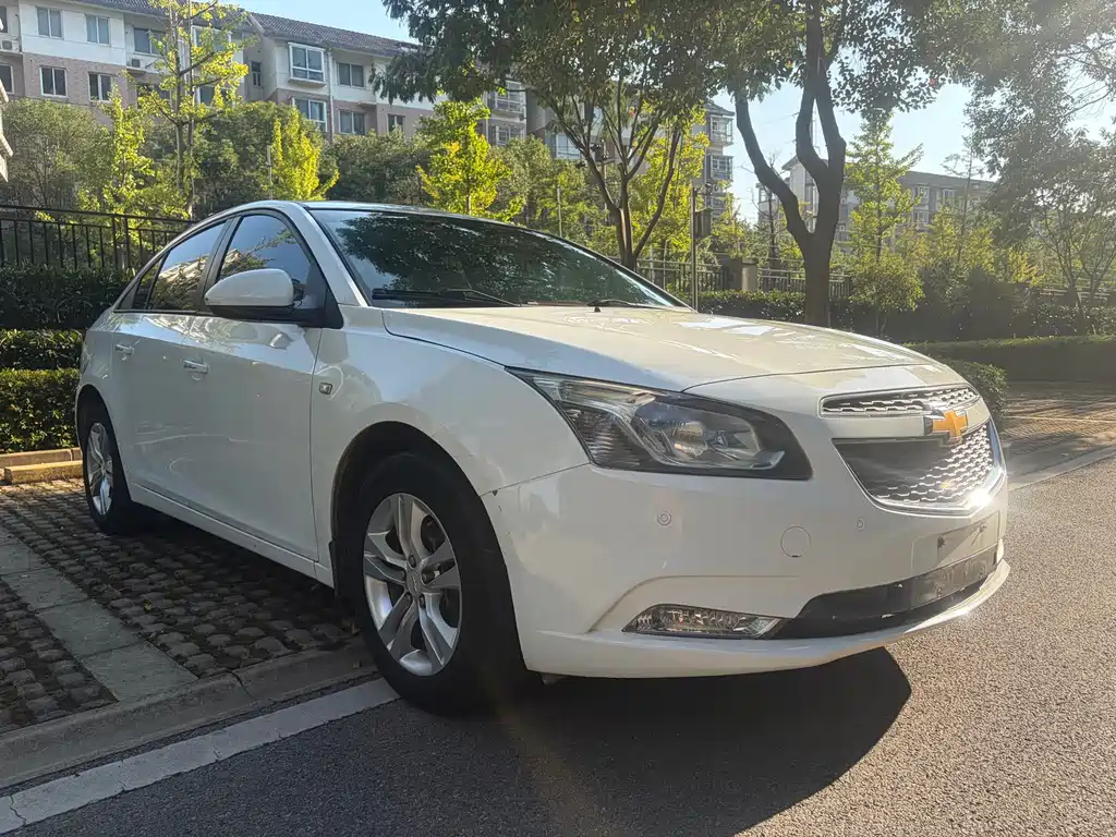 Chevrolet Cruze — миниатюра 2
