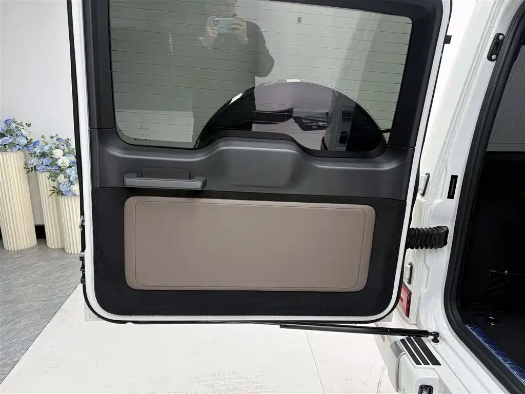 MERCEDES-BENZ G CLASS