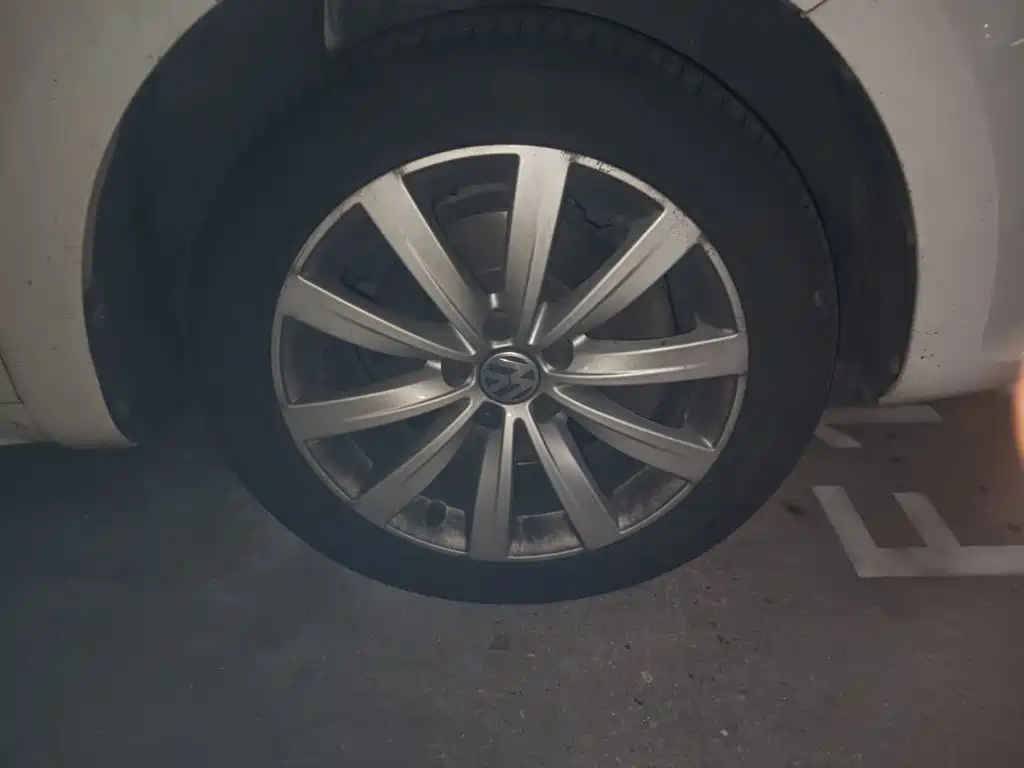 Volkswagen Sharan — миниатюра 24