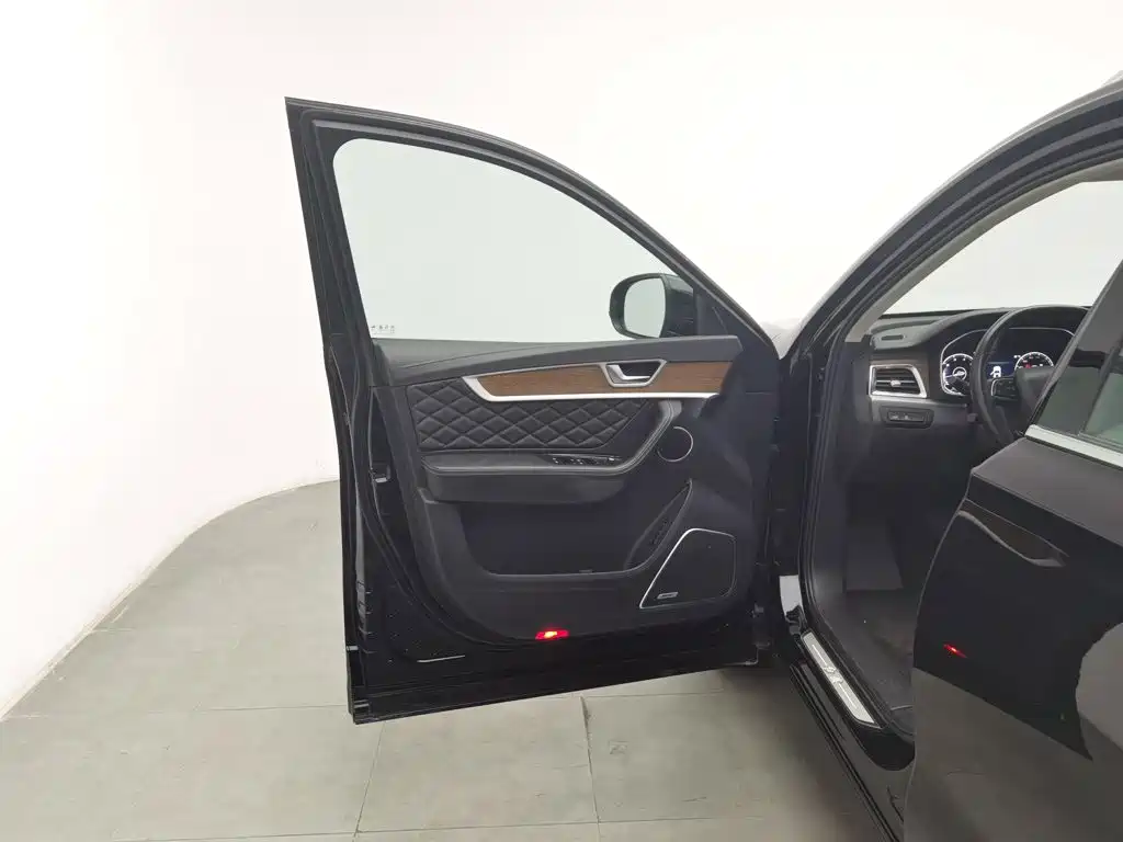 Hongqi Hongqi HS7 — миниатюра 8