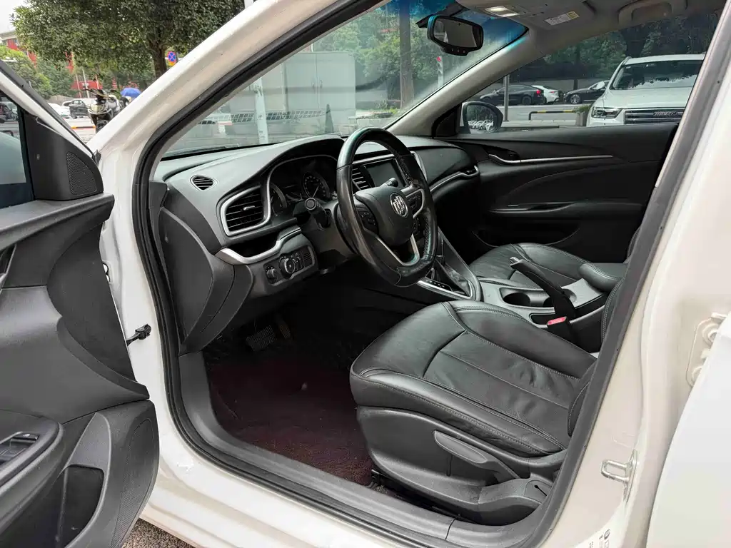 Buick Excelle — миниатюра 8