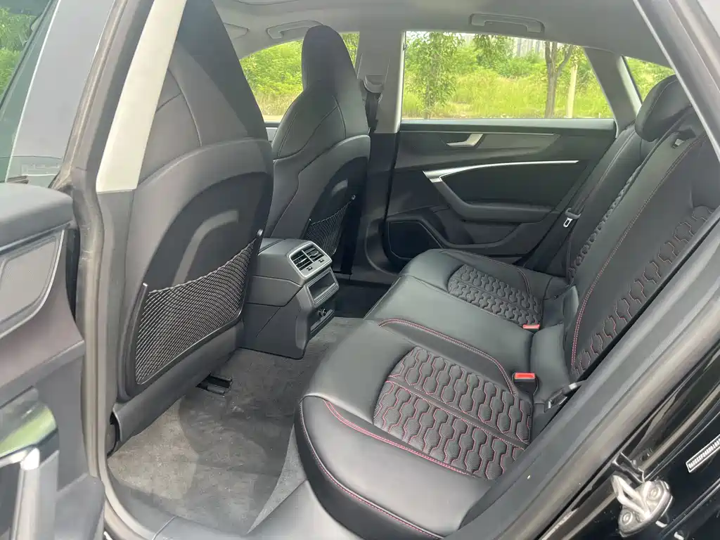 Audi A7 2024 55 TFSI quattro Premium