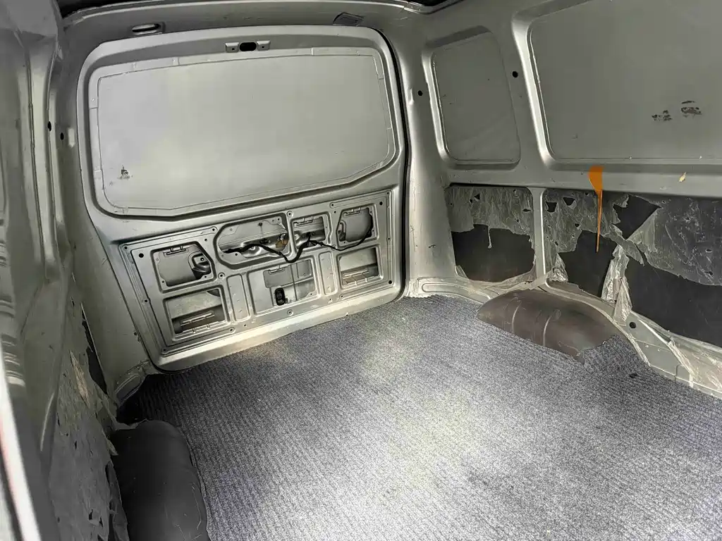 Wuling Rongguang — миниатюра 9
