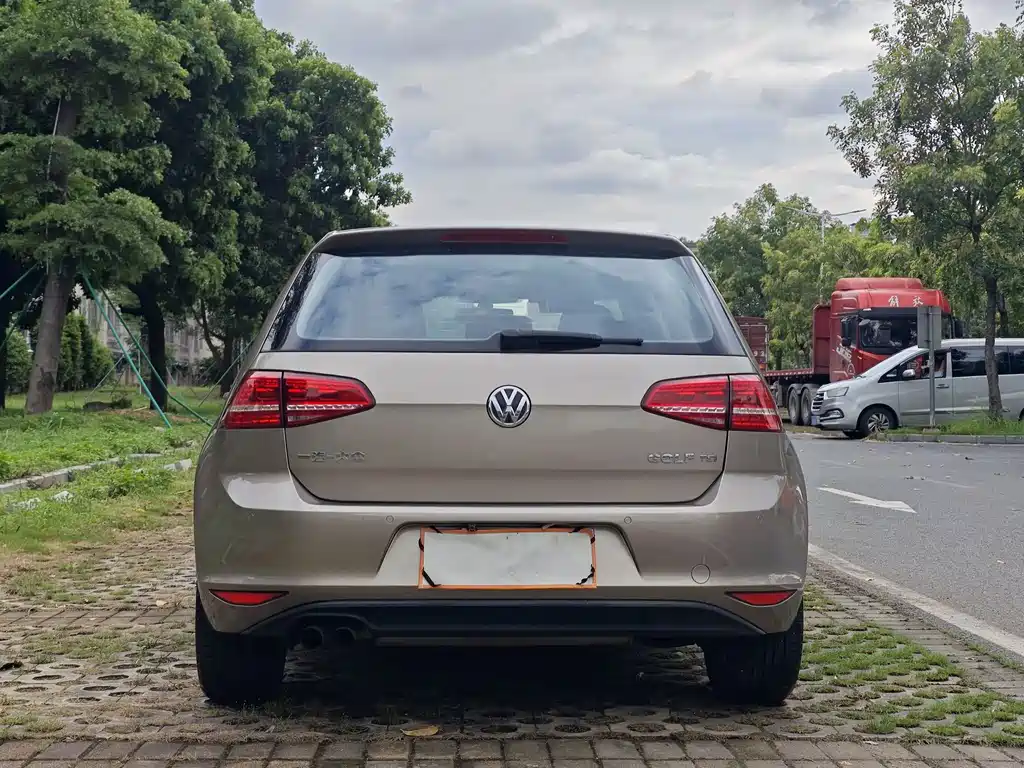 Volkswagen Golf — миниатюра 7