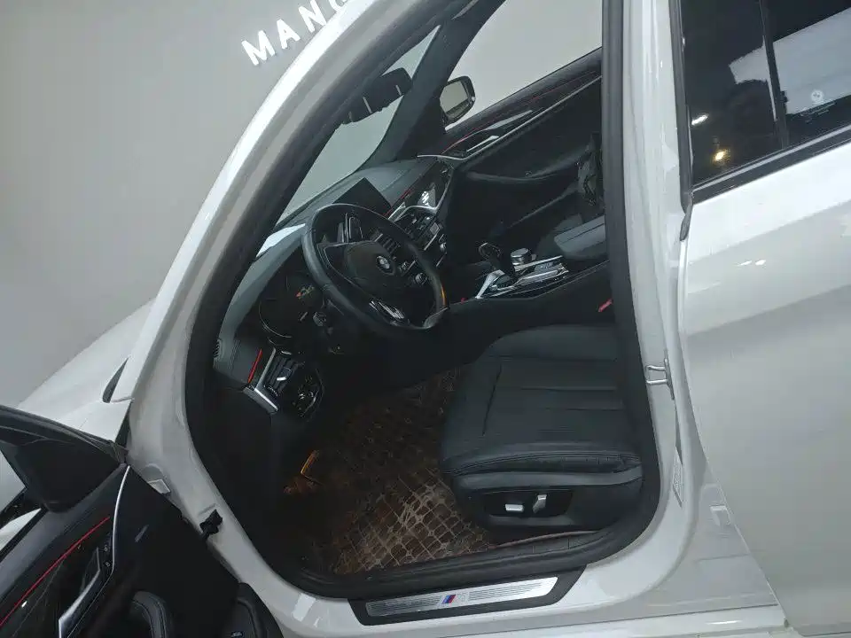 BMW 5 Series — миниатюра 3