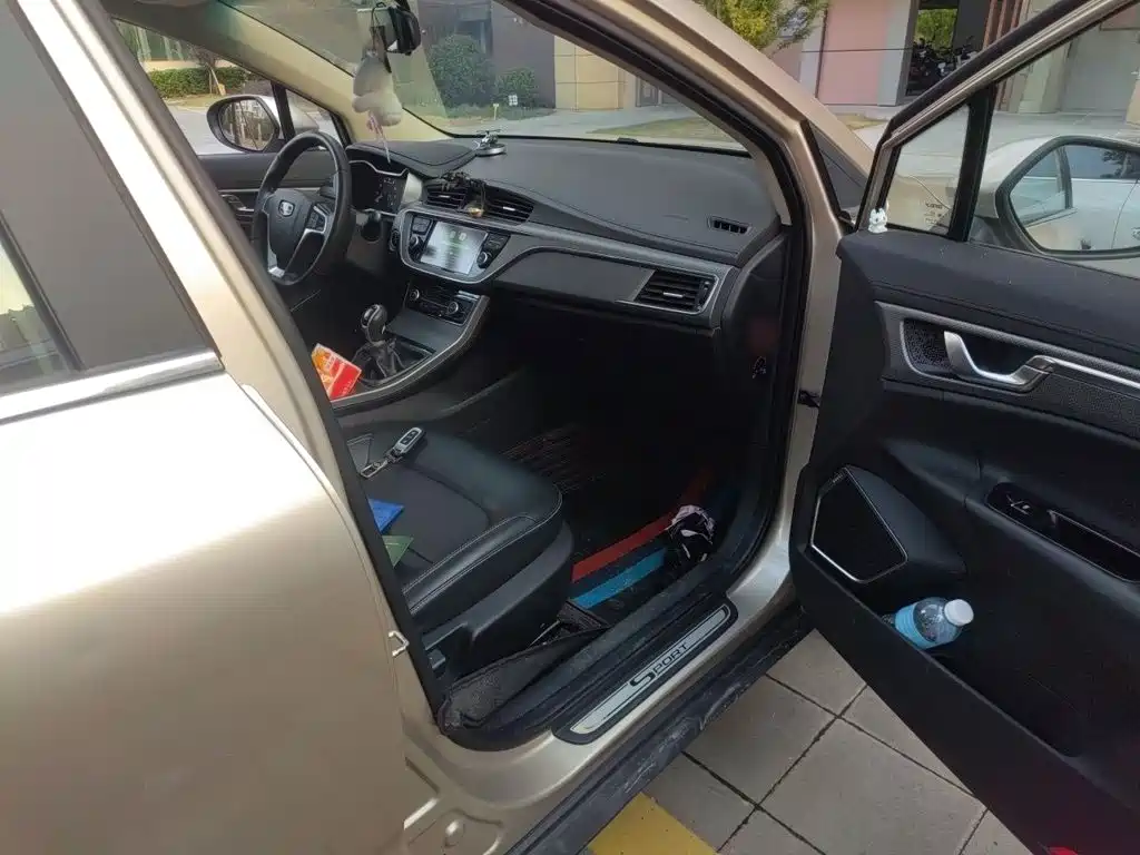 Geely Emgrand GS — миниатюра 18