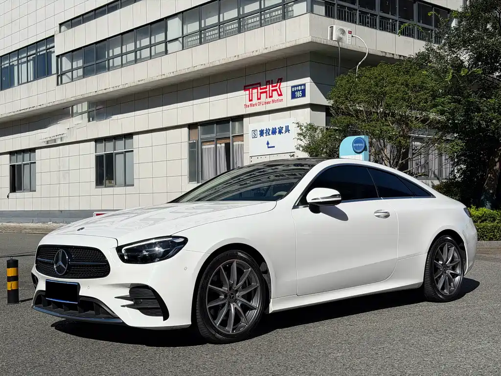 Mercedes-Benz E-Class (Import) — миниатюра 2