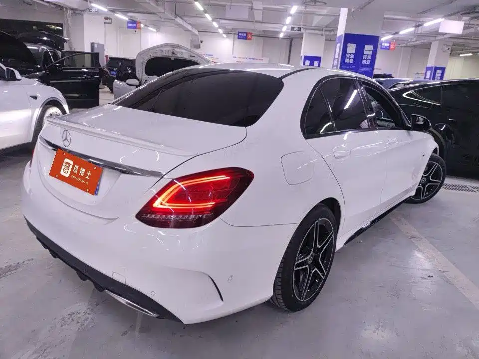 Mercedes-Benz C-Class — миниатюра 2