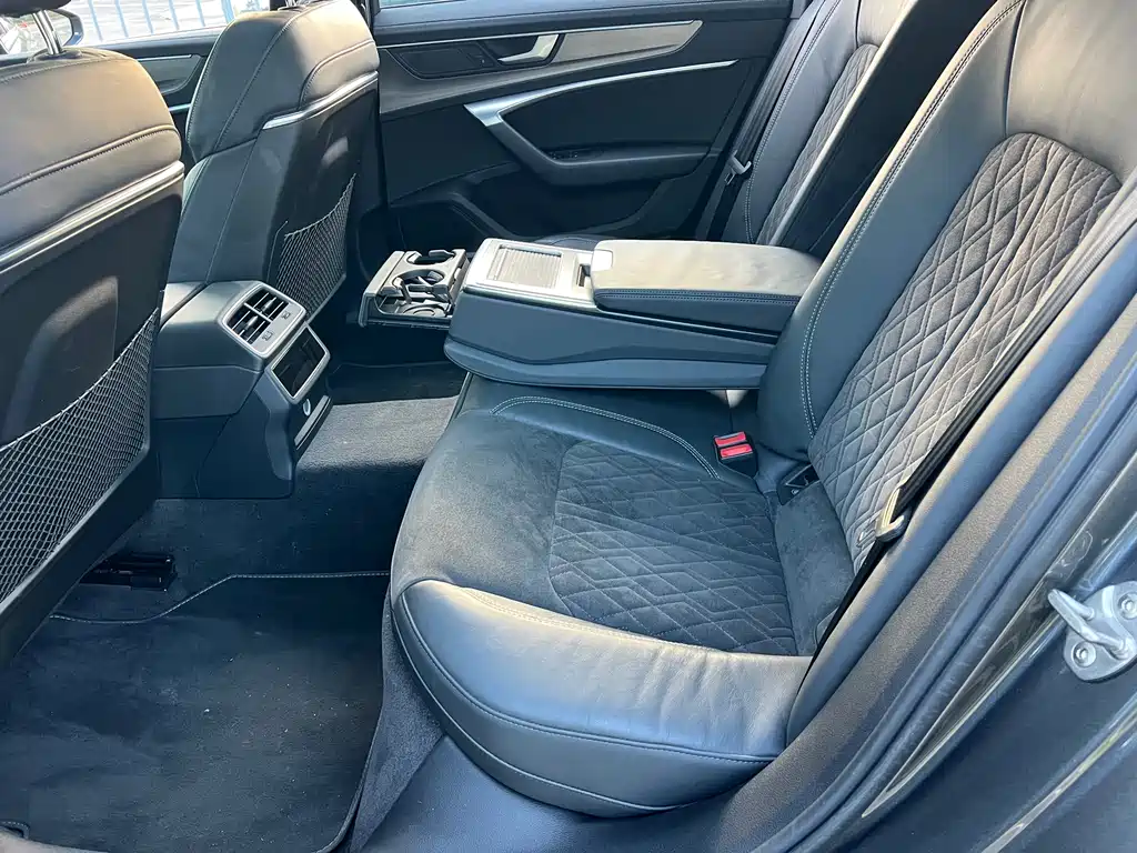 Audi A6L 2019 55 TFSI quattro Premium