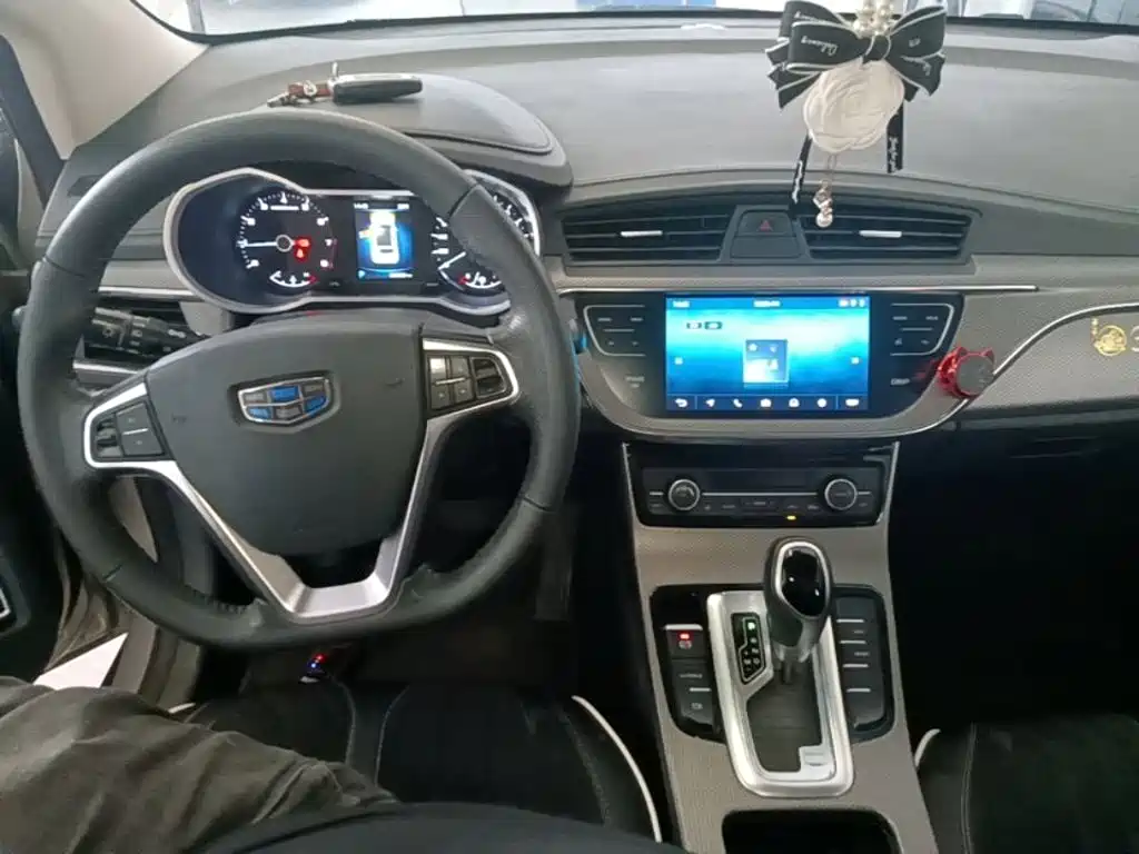 Geely Emgrand GS — миниатюра 10