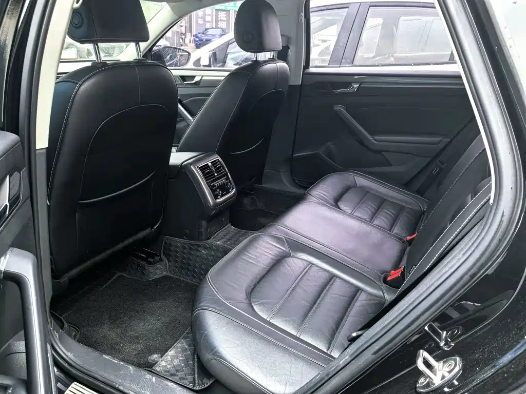 Volkswagen Passat — миниатюра 7