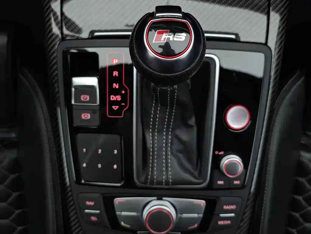 Audi RS 6 — миниатюра 12
