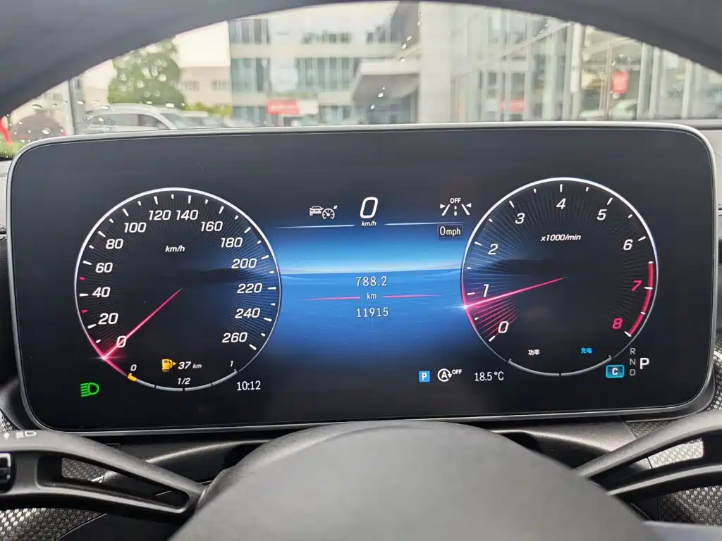 Mercedes-Benz C-Class — миниатюра 4
