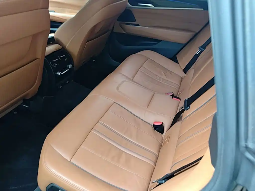 BMW 6 Series GT — миниатюра 17