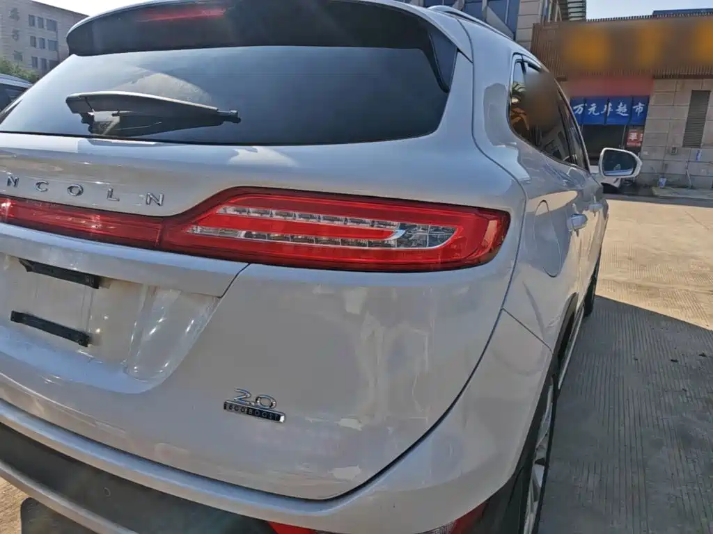 Lincoln MKC — миниатюра 8