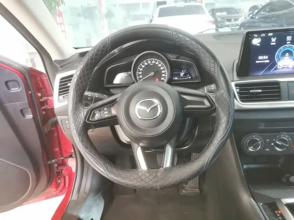 Mazda 3 Axela — миниатюра 11