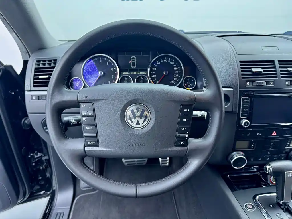 Volkswagen Touareg — миниатюра 11