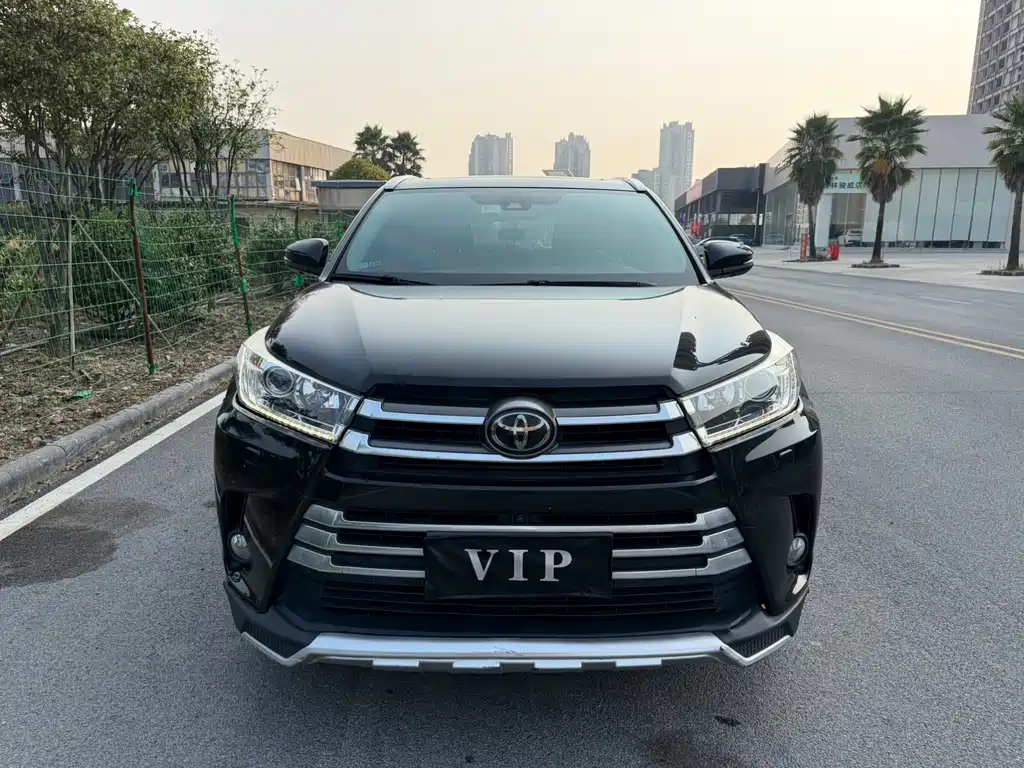 Toyota Highlander — миниатюра 2