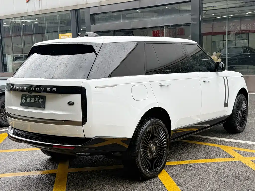 Land Rover Range Rover — миниатюра 5