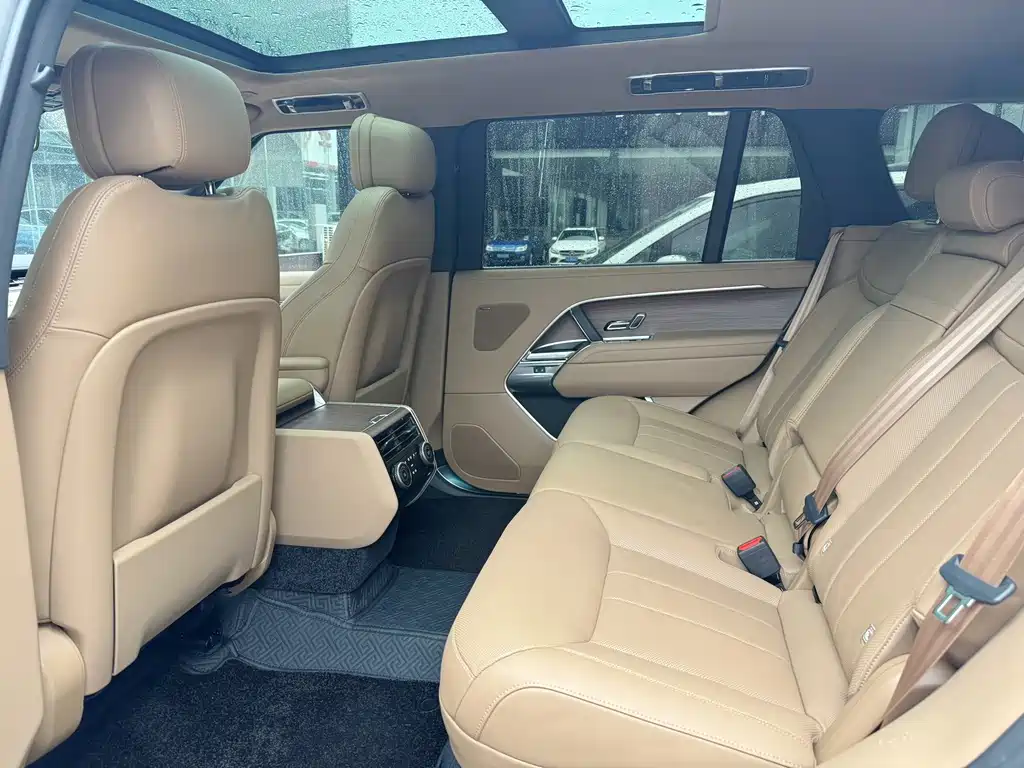 Land Rover Range Rover — миниатюра 10