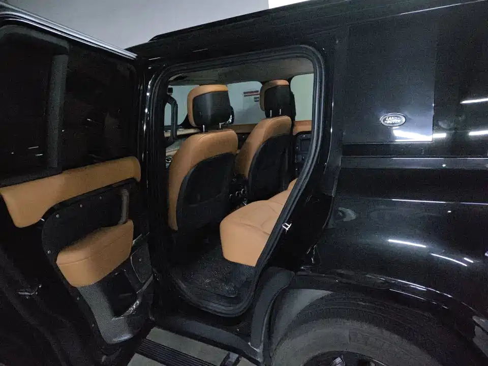 Land Rover Land Rover Defender 2024 110 3.0T P400