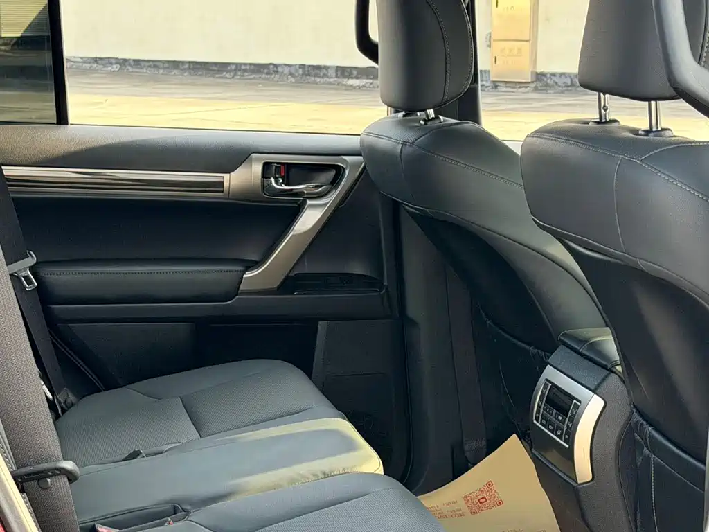 Lexus GX 2022 460