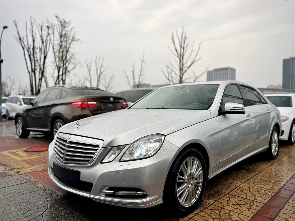 Mercedes-Benz E-Class 2012