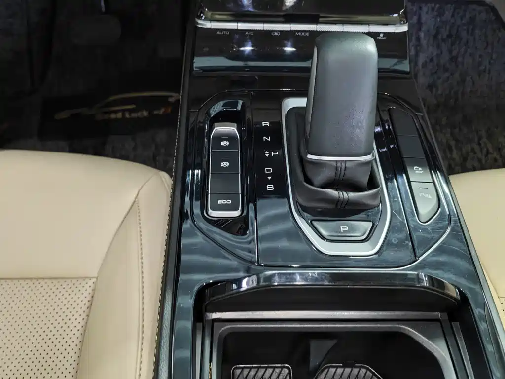 Wuling Victory — миниатюра 8