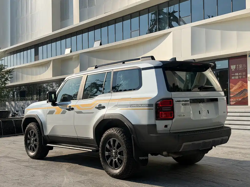 Toyota Prado — миниатюра 7