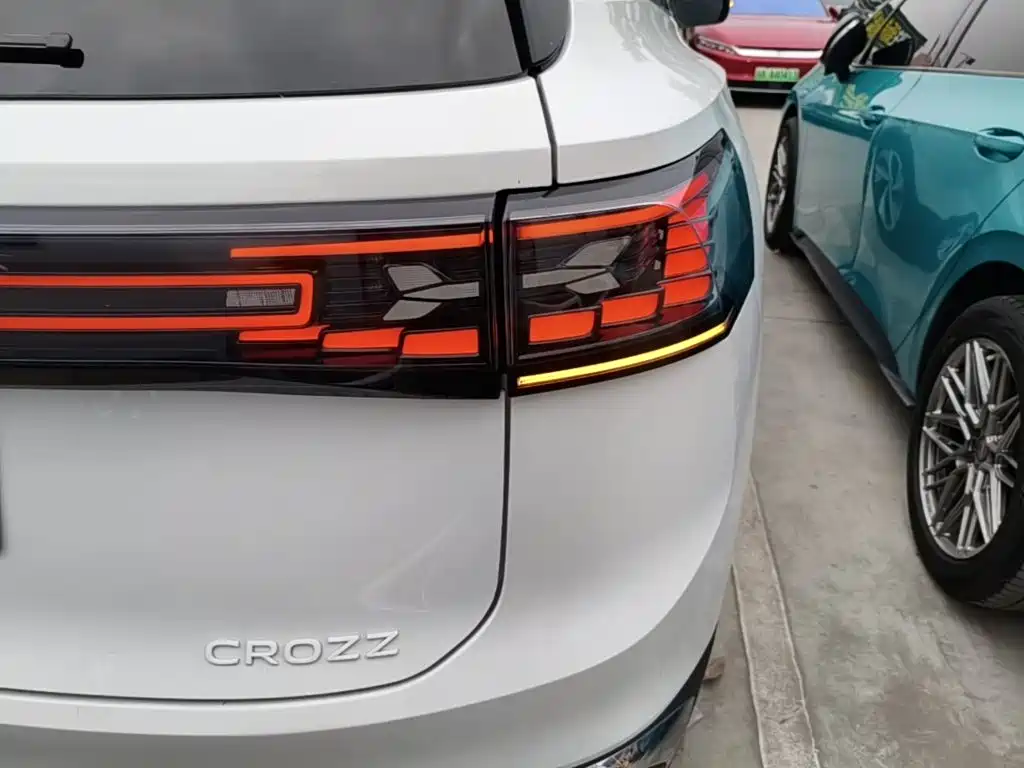 Volkswagen ID.6 Crozz — миниатюра 8