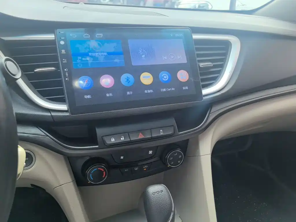 Buick Excelle — миниатюра 13
