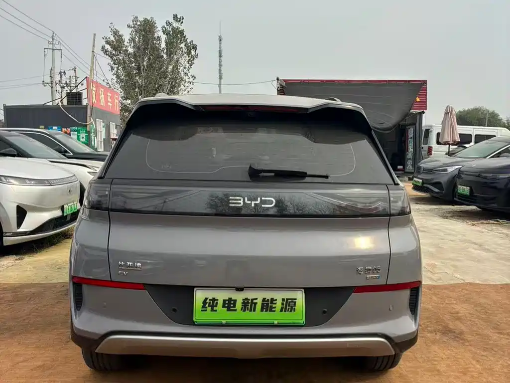 BYD Sealion 05 EV — миниатюра 8