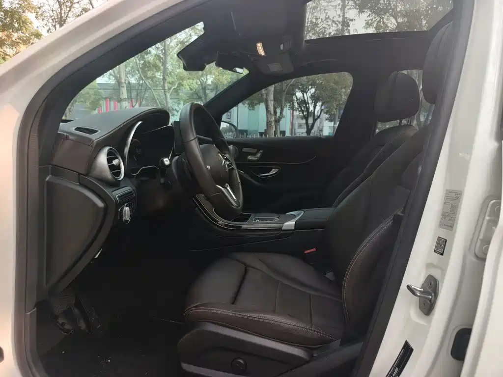 Mercedes-Benz GLC — миниатюра 7