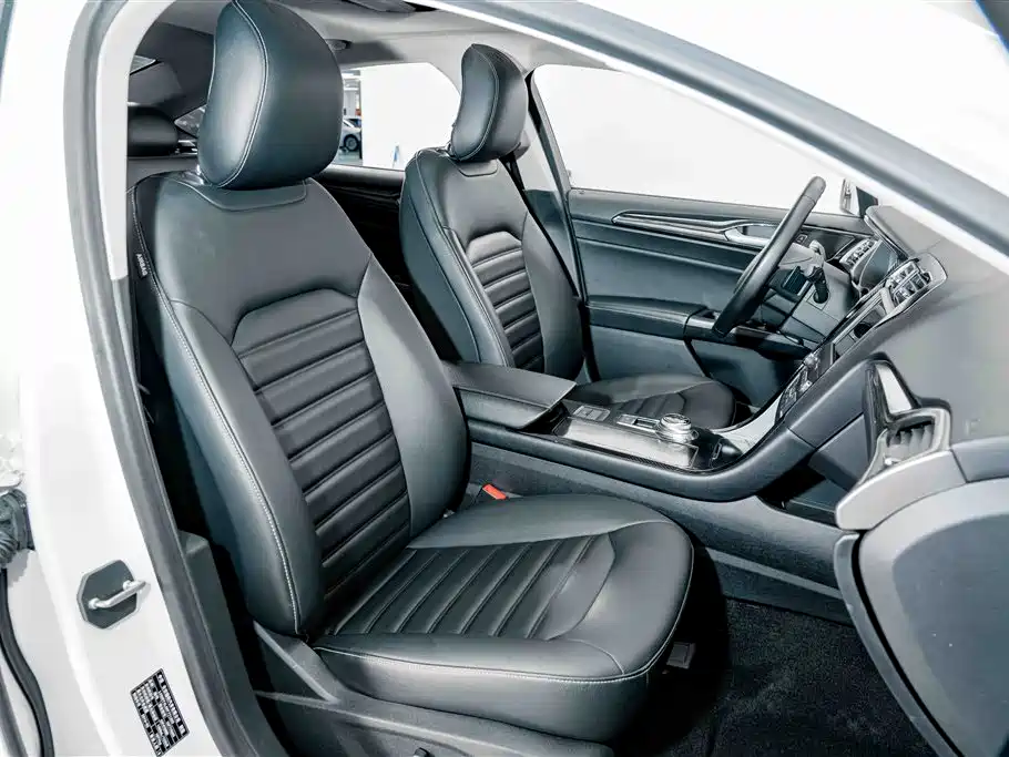 Ford Mondeo — миниатюра 18