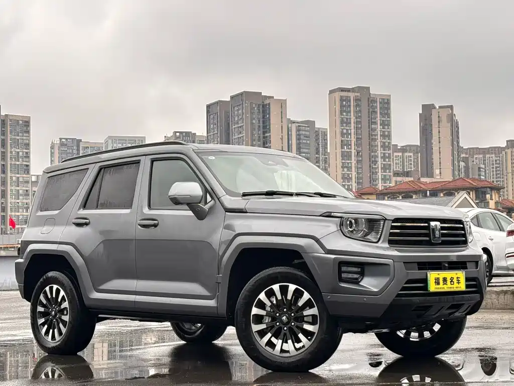 TANK TANK 700 NEW ENERGY