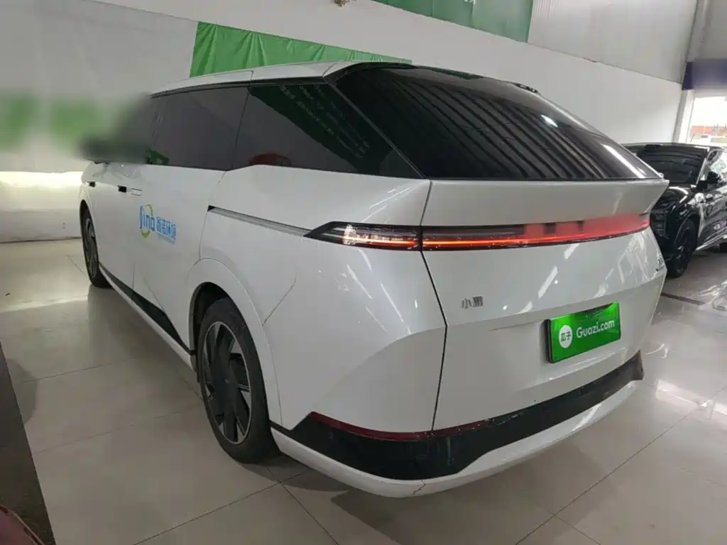 XPeng X9 — миниатюра 5