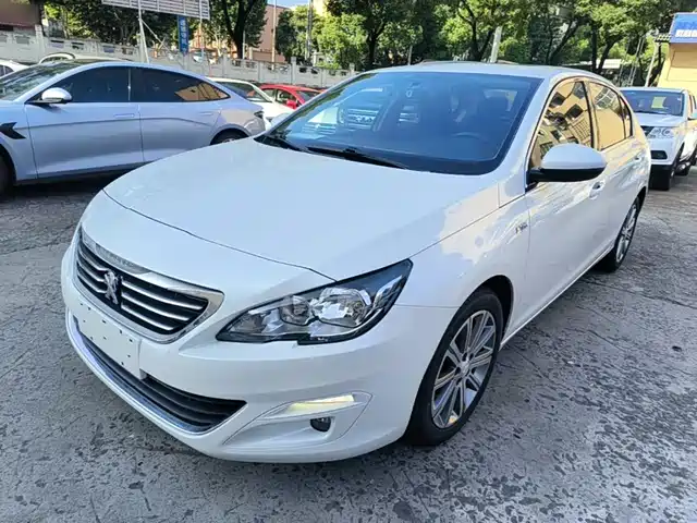 Peugeot 408