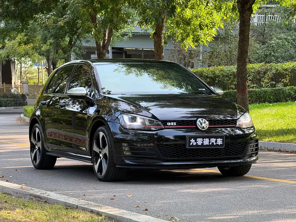 Volkswagen Golf GTI — миниатюра 2
