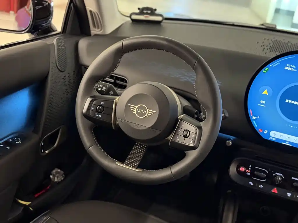 Mini COOPER 2024 456km COOPER E